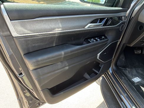 New 2026 Jeep Grand Wagoneer Limited AWD/4WD image 14
