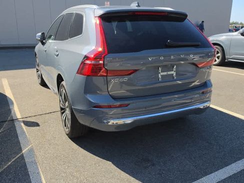 Used 2023 Volvo XC60 B5 Plus w/ Climate Package image 3