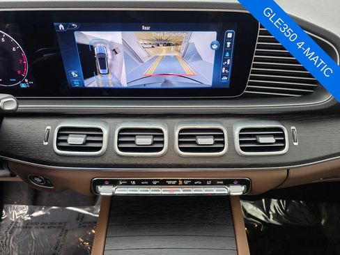 Used 2024 Mercedes-Benz GLE 350 4MATIC image 24