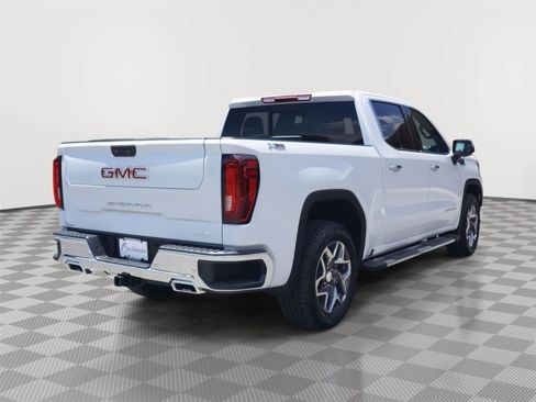 New 2026 GMC Sierra 1500 SLT AWD/4WD image 3