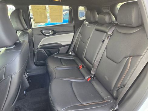 Used 2024 Jeep Compass Limited image 28