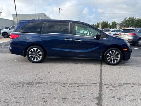 Used 2021 Honda Odyssey EX-L image 2