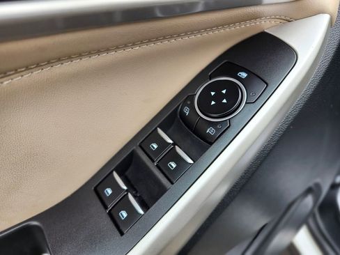 Certified 2022 Ford Explorer XLT w/ Equipment Group 202A image 19