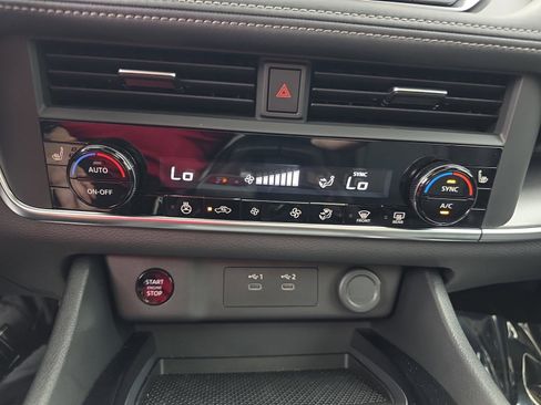 Used 2026 Nissan Rogue SV w/ SV Premium Package image 29