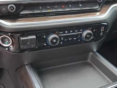 Certified 2025 Chevrolet Silverado 2500 LT w/ All Star Edition AWD/4WD image 15