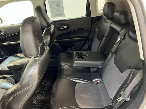 Used 2019 Jeep Compass Latitude w/ Popular Equipment Group image 27