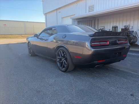Used 2020 Dodge Challenger R/T w/ Blacktop Package image 5