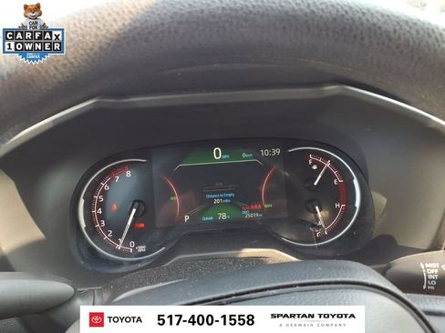 Used 2025 Toyota RAV4 XLE AWD/4WD image 18