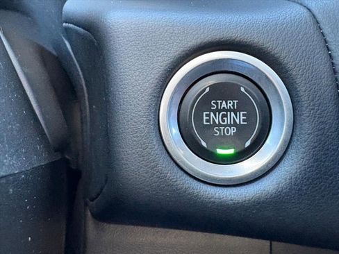 Used 2021 Chevrolet Tahoe LT image 12