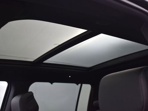 Used 2023 Jeep Wagoneer L Series III w/ Premium Group I image 54