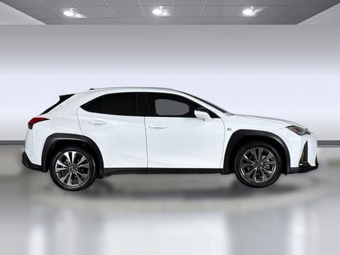 Used 2019 Lexus UX 250h F Sport AWD/4WD image 7