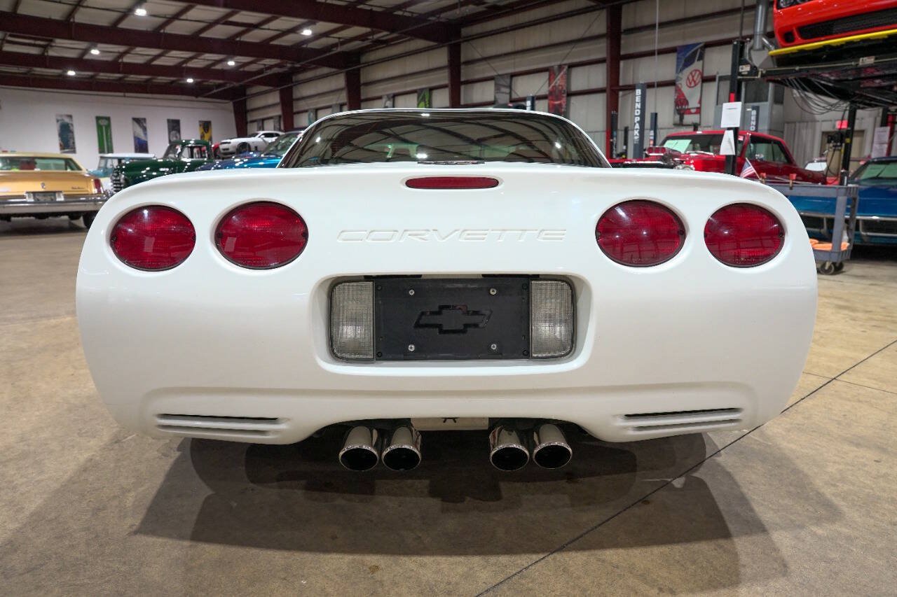 Used 1998 Chevrolet Corvette Coupe w/ Memory Pkg RWD image 7