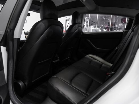 Used 2019 Tesla Model 3 Long Range image 40