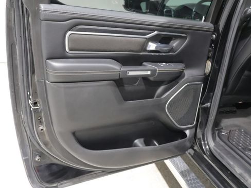 Used 2023 RAM 1500 Laramie AWD/4WD image 18