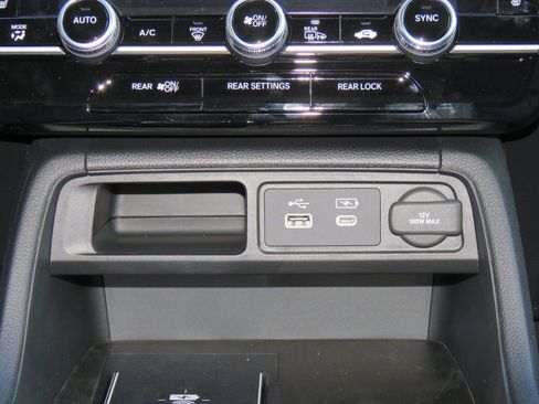 New 2025 Honda Pilot EX-L image 16