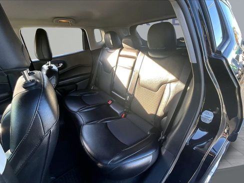 Used 2019 Jeep Compass Latitude w/ Cold Weather Group image 22