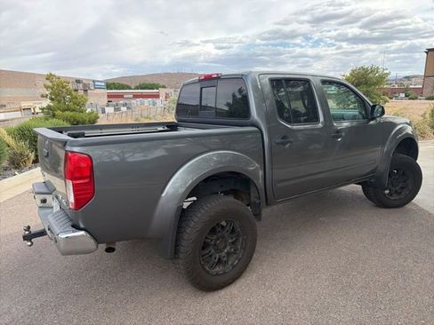 Used 2016 Nissan Frontier SV w/ SV Value Truck Package AWD/4WD image 5