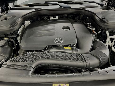 Used 2022 Mercedes-Benz GLC 300 image 40