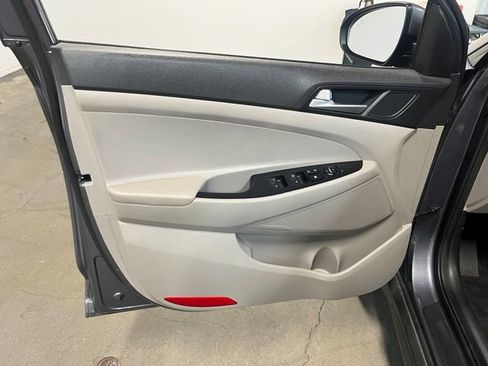 Used 2019 Hyundai Tucson Value FWD image 24