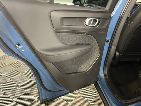 Used 2023 Volvo XC40 B5 Ultimate w/ Protection Package image 31