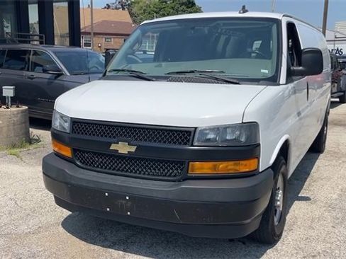 Used 2022 Chevrolet Express 2500 Extended w/ Driver Convenience Package image 8