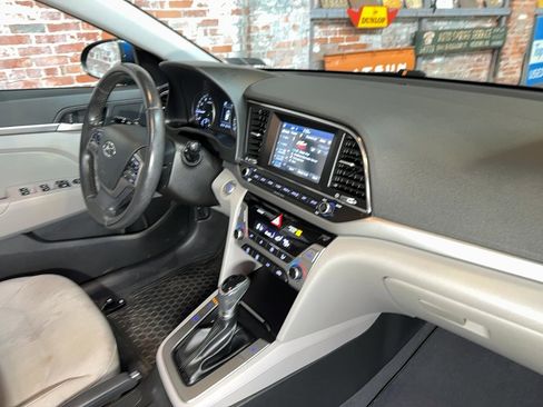 Used 2018 Hyundai Elantra Value Edition image 70