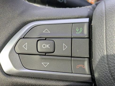 New 2026 Jeep Compass Latitude image 21