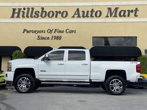 Used 2017 Chevrolet Silverado 2500 High Country w/ Duramax Plus Package AWD/4WD image 3