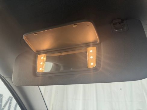 Used 2019 Chevrolet Equinox LS w/ LS Convenience Package FWD image 23