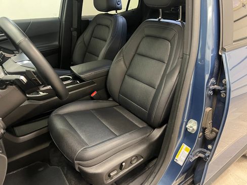 Used 2025 Chevrolet Equinox LT w/ Convenience Package II image 22