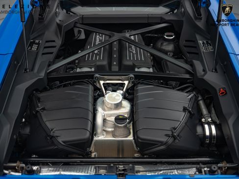 Used 2024 Lamborghini Huracan Tecnica image 16