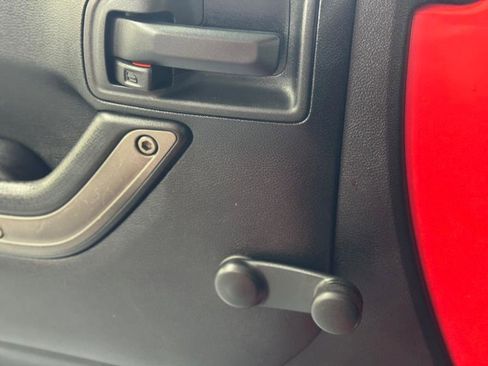 Used 2013 Jeep Wrangler Unlimited Sport image 22