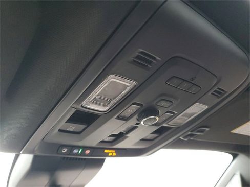 Used 2024 Chevrolet Suburban High Country image 18