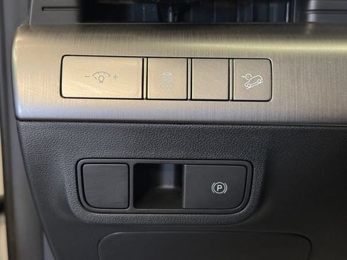 Used 2024 Hyundai Kona SEL w/ Convenience Package FWD image 18