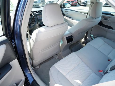 Used 2016 Toyota Camry LE FWD image 23