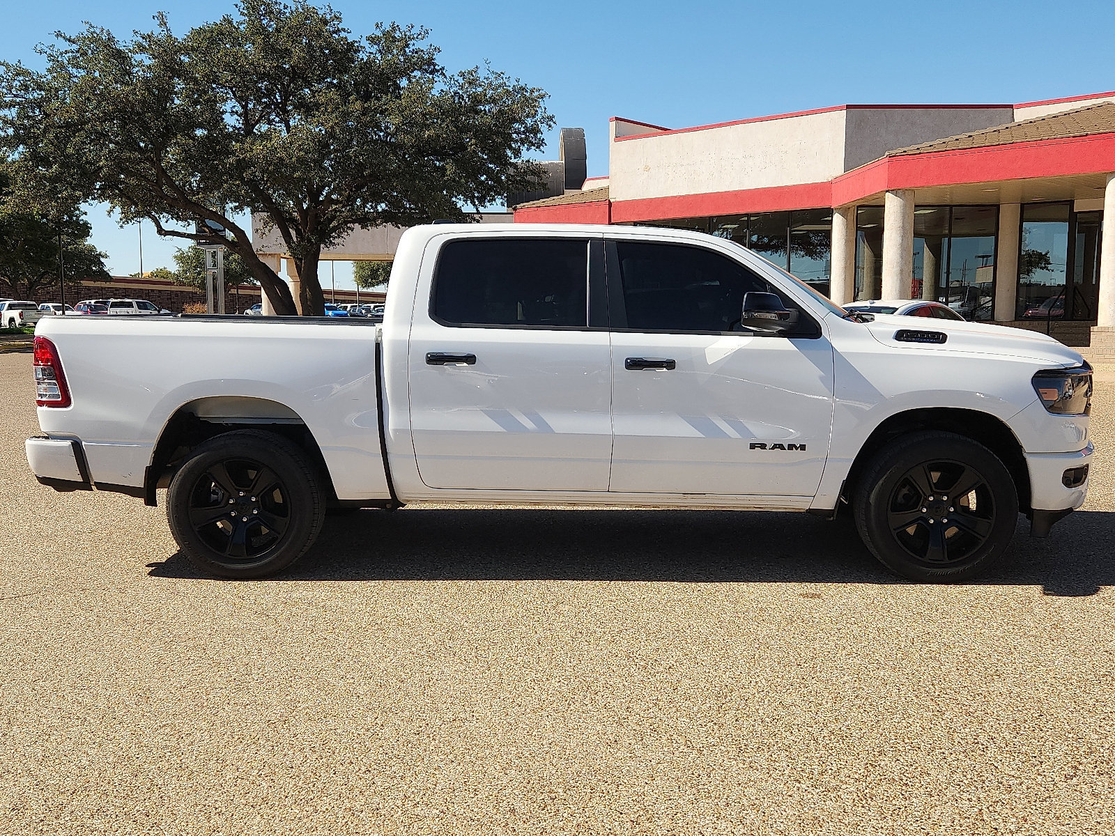 Used 2023 RAM 1500 Big Horn AWD/4WD image 5