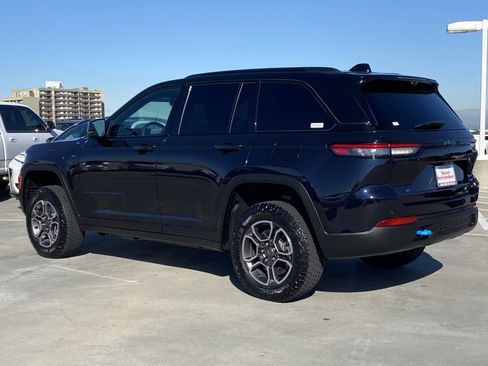 Used 2023 Jeep Grand Cherokee Trailhawk w/ Advanced Protech Group II image 5