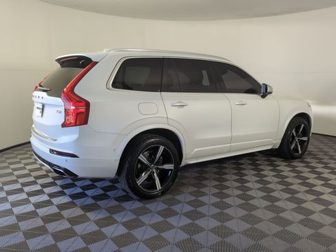 Used 2016 Volvo XC90 T5 R-Design image 7