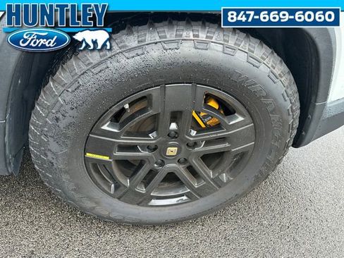 Used 2022 Rivian R1T Launch Edition image 8