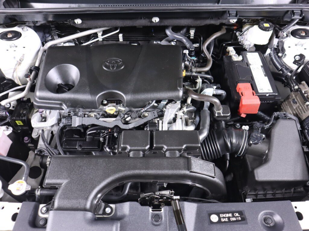 Used 2021 Toyota RAV4 LE FWD image 39