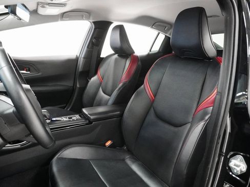 Used 2023 Toyota Prius Prime Premium image 10