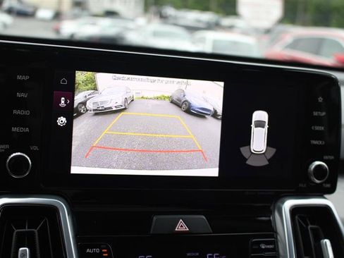 Used 2022 Kia Sorento SX image 19