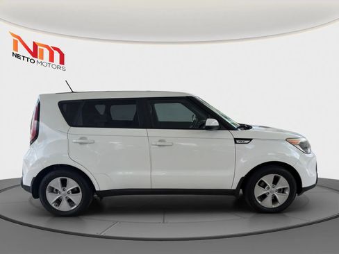 Used 2016 Kia Soul FWD image 6