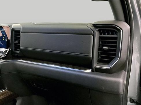 Used 2023 Chevrolet Silverado 1500 LT Trail Boss w/ Convenience Package II AWD/4WD image 15