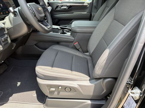 New 2026 Chevrolet Tahoe LS w/ Max Trailering Package AWD/4WD image 9