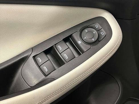 Used 2024 Buick Encore GX Preferred image 17