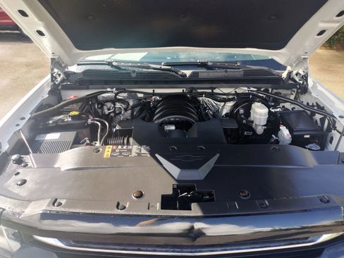 Used 2017 Chevrolet Silverado 1500 LTZ Z71 w/ Redline Edition image 10