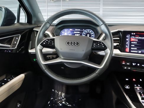 Certified 2024 Audi Q4 e-tron Premium image 18