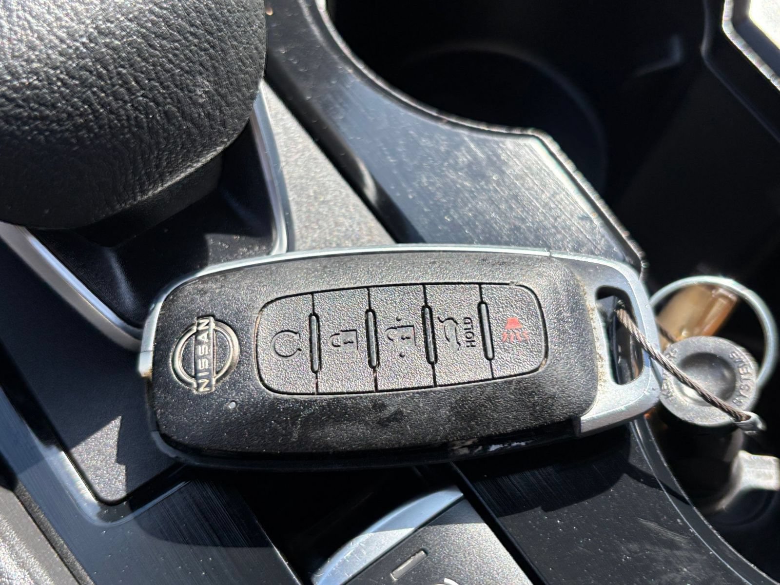 Used 2025 Nissan Rogue SV AWD/4WD image 20