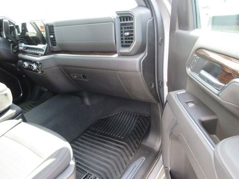 Certified 2026 GMC Sierra 2500 SLE w/ SLE Convenience Package AWD/4WD image 21